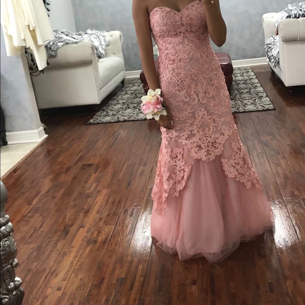 Elegant salmon prom dress